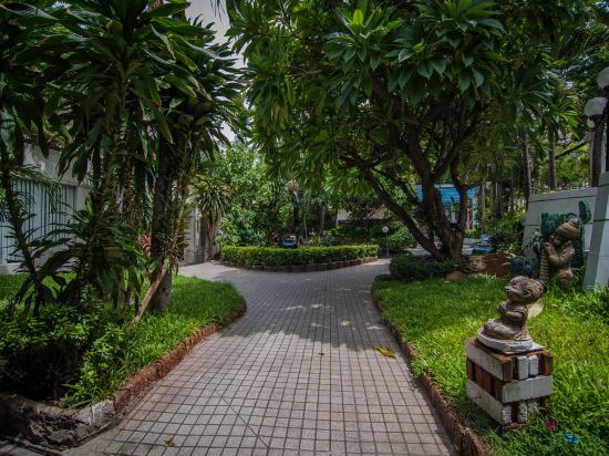 Фото Natural Beach Hotel