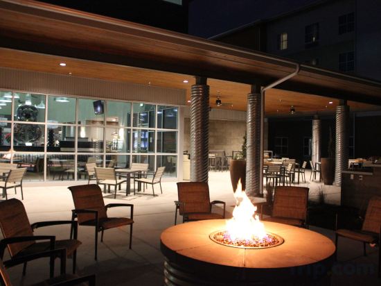 Фото Homewood Suites by Hilton TechRidge Parmer @ I-35