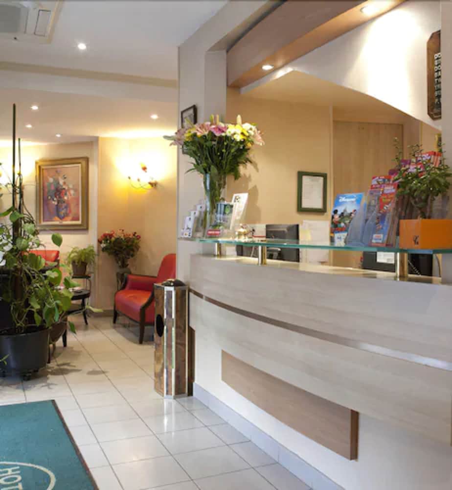 Фото Hotel Transcontinental