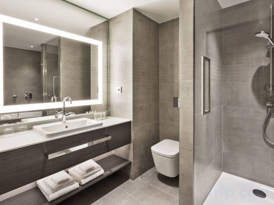 Фото Courtyard by Marriott Hamburg City