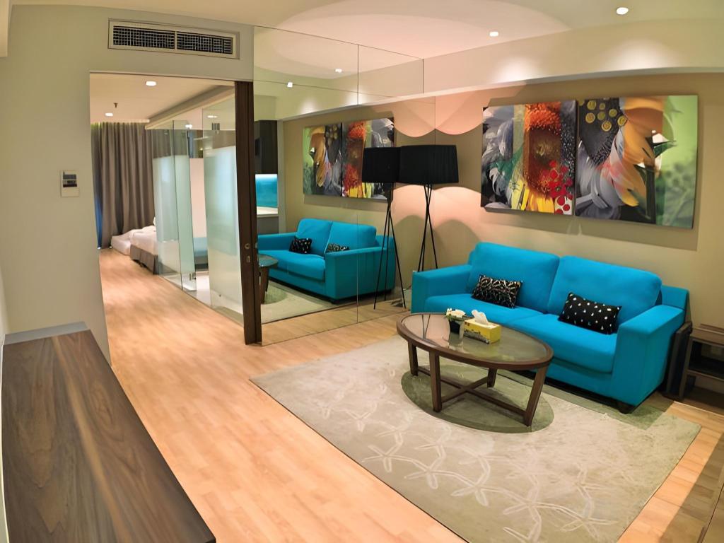 Фото Greystone D' Majestic Place