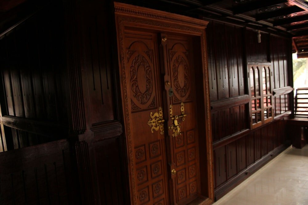 Фото Black Beach Resort