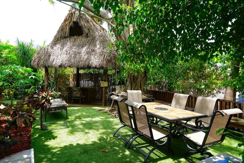 Фото Riverside Apartments by The Beach