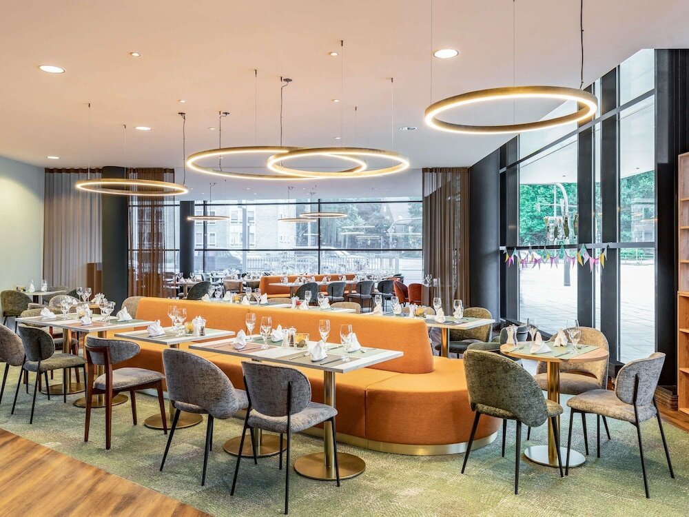 Фото Novotel Hamburg City Alster