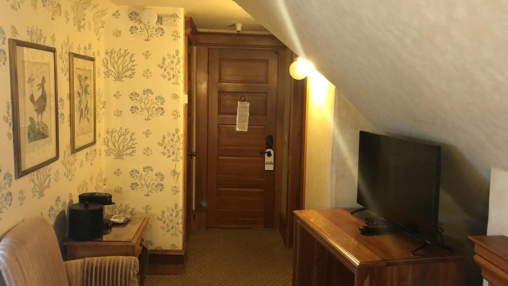 Фото Pacific Grove Inn