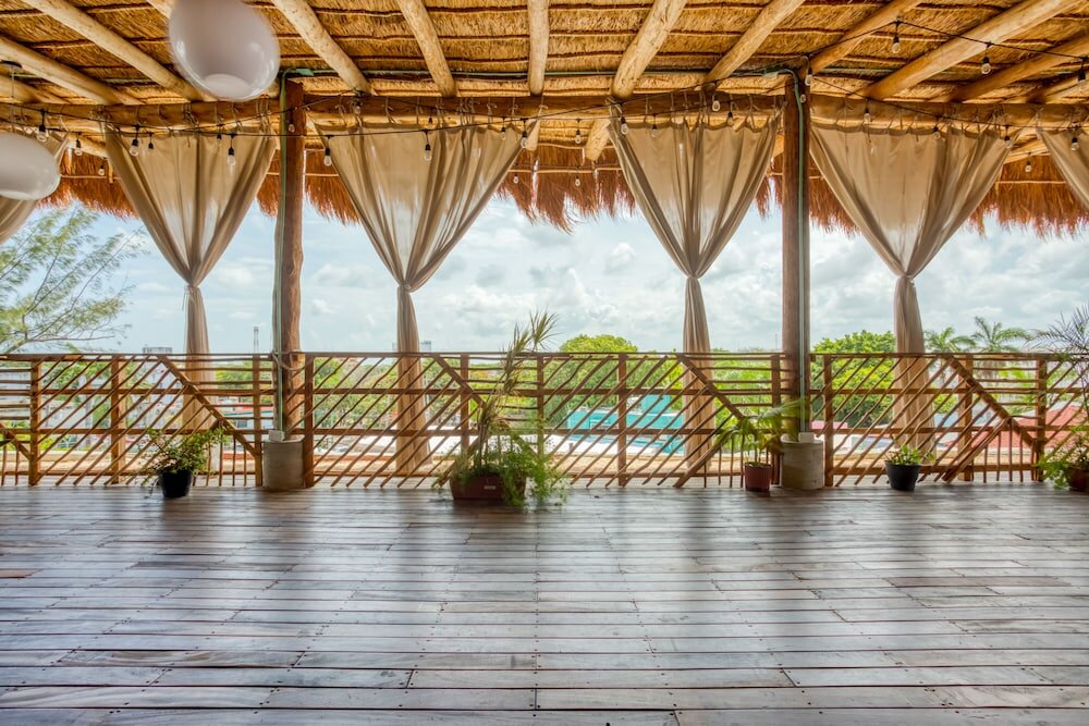 Фото Selina Cancun Downtown