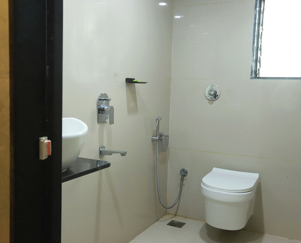 Фото Hotel Karishma