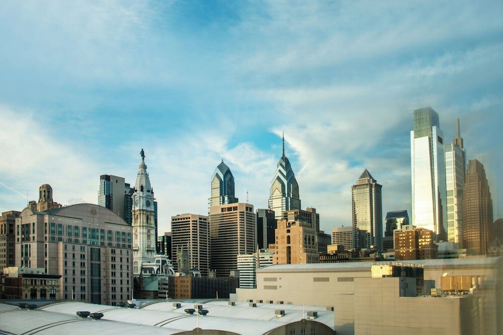 Фото Four Points by Sheraton Philadelphia City Center