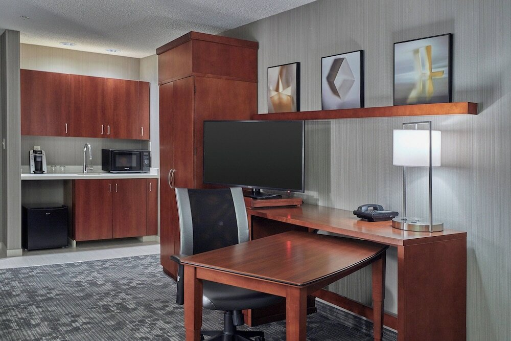 Фото Courtyard by Marriott Eugene Springfield