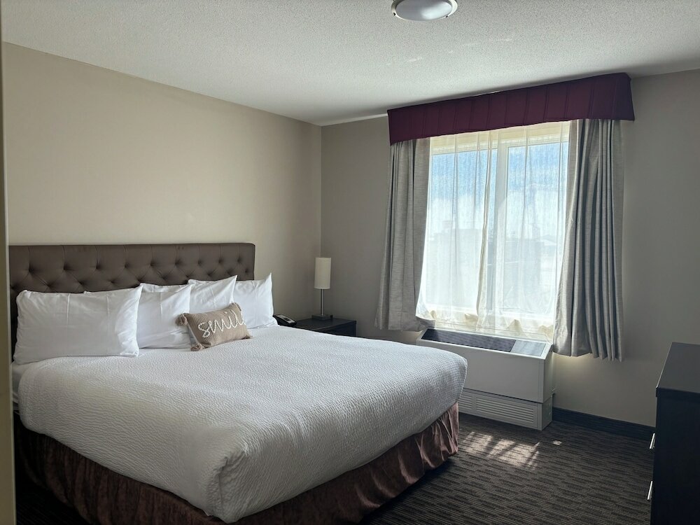 Фото Ramada by Wyndham Estevan
