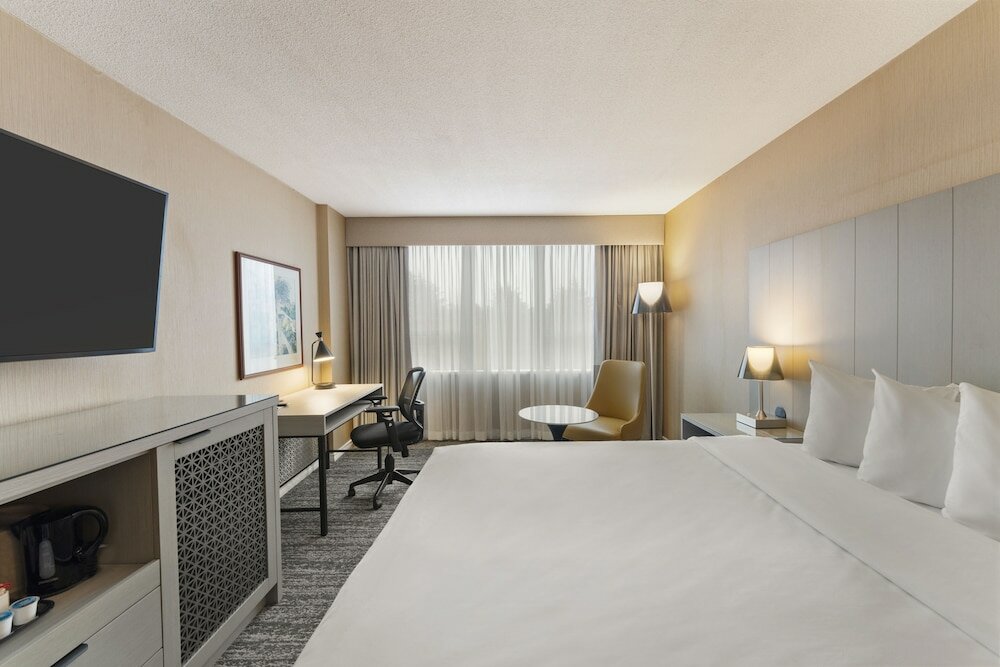 Фото Executive Hotel Vancouver Airport