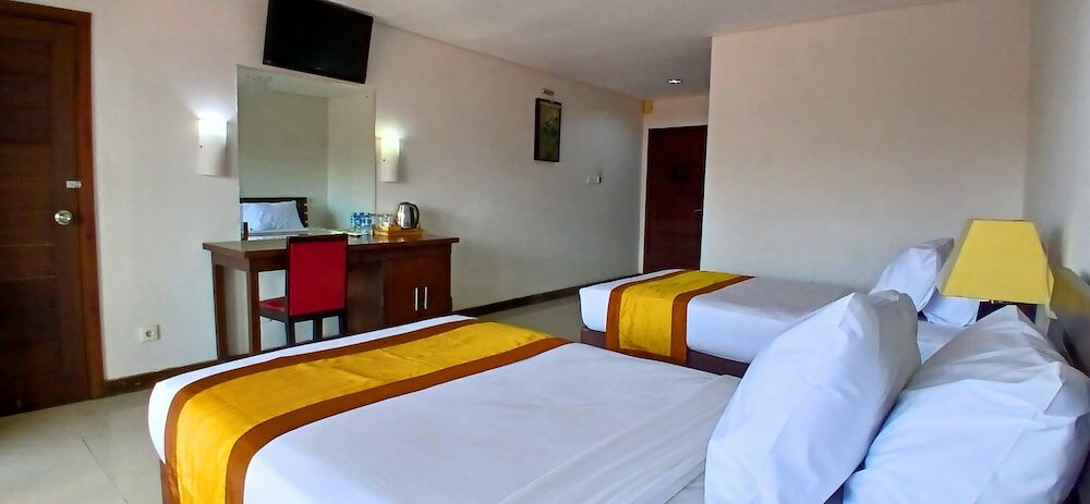 Фото Nirmala Hotel and Convention Centre