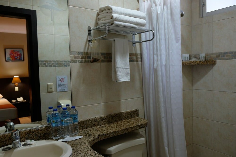 Фото Hotel Los Almendros