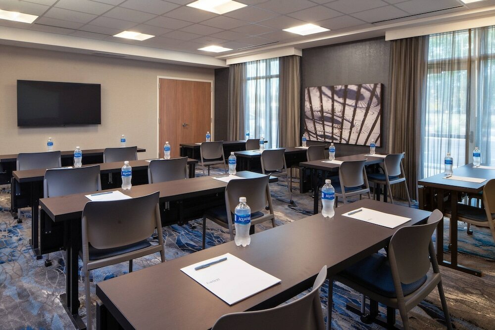 Фото Fairfield Inn & Suites by Marriott Pensacola West I-10