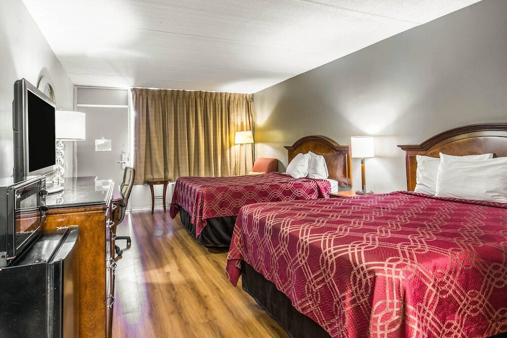 Фото Econo Lodge North