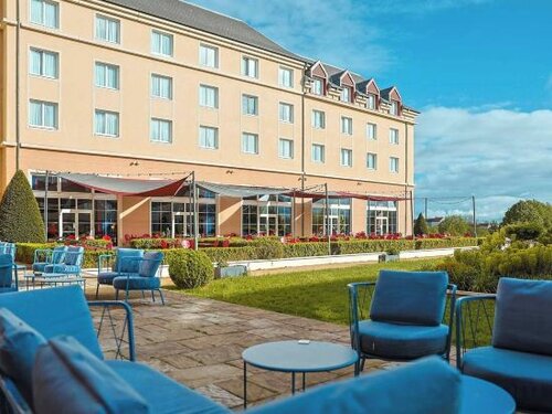 Гостиница Grand Magic Hotel в Мо