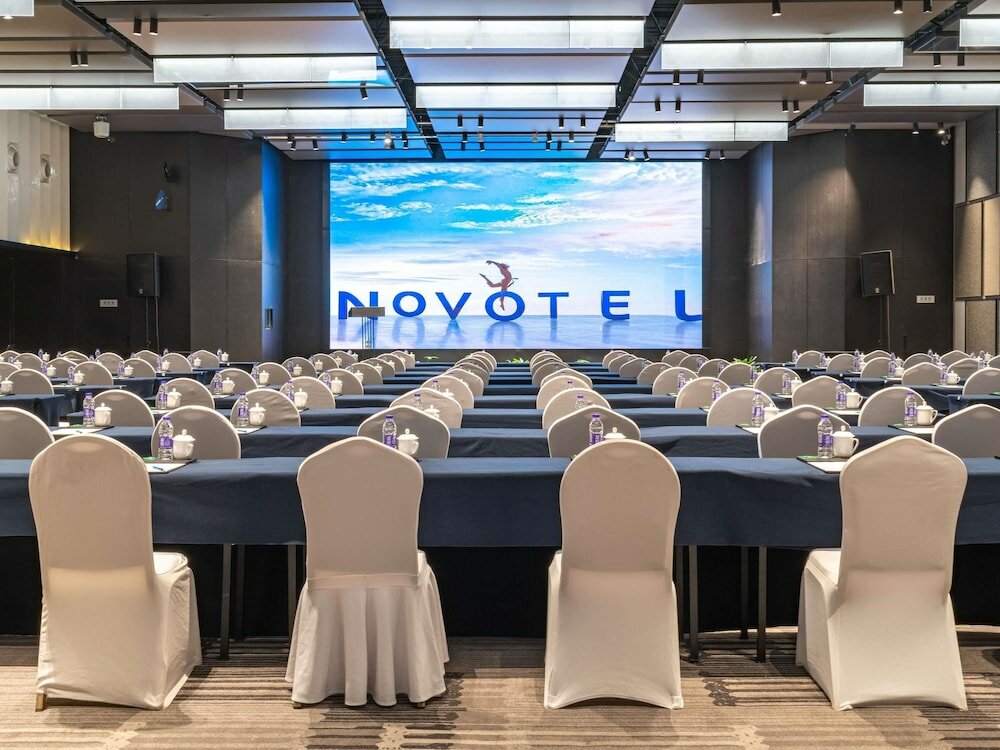 Фото Novotel Zhengzhou Convention Centre