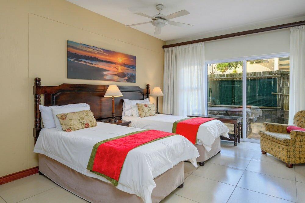Фото Umthunzi Hotel & Conference