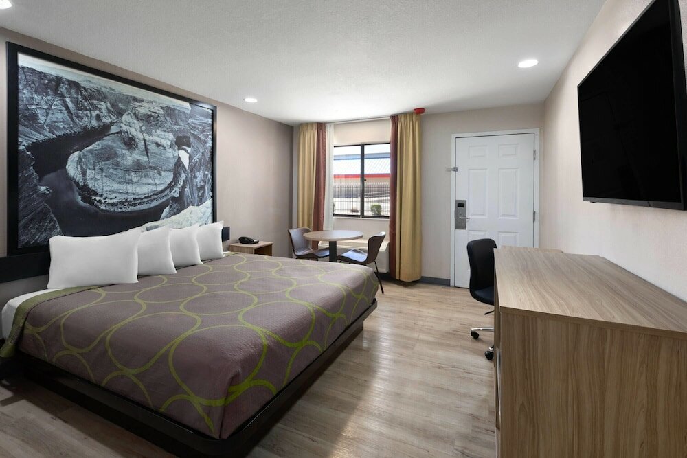 Фото Super 8 by Wyndham Tucson/Grant Road Area Az