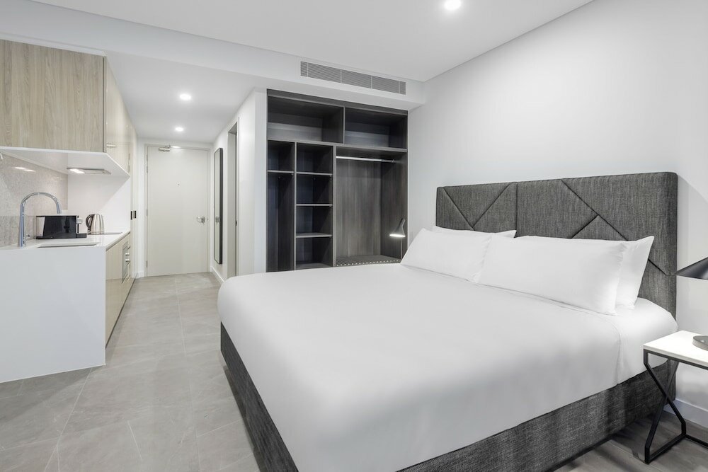 Фото Meriton Suites Melbourne