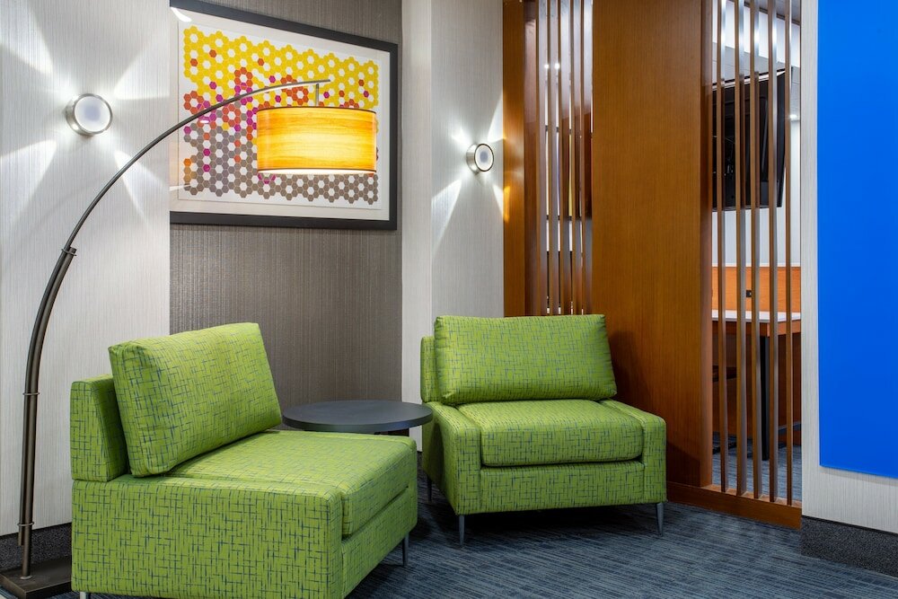 Фото Holiday Inn Express And Suites Fort Wayne