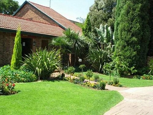 Внешний вид отеля Aero Guest Lodge в Городе Метрополитенского Муниципалитете Экурхулени, фото 3