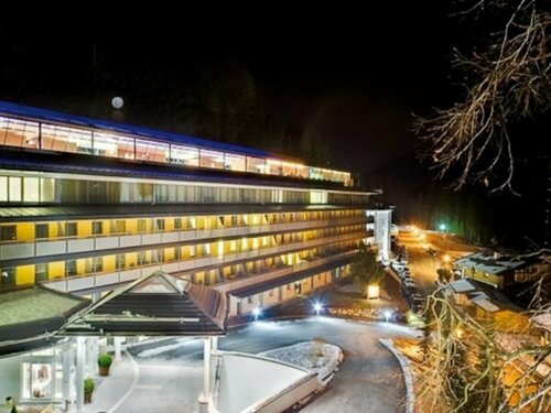 Внешний вид отеля Lebenberg Schlosshotel-Kitzbühel в Кицбюэле, фото 2