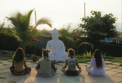 Дом отдыха Lotus Sutra в Арамболе