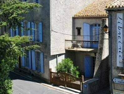 Гостиница Maison Rives в Каркассоне