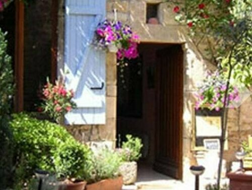 Гостиница L'Ancienne Auberge в Монтобане