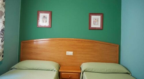 Гостиница Pensión Serafín в Авилесе