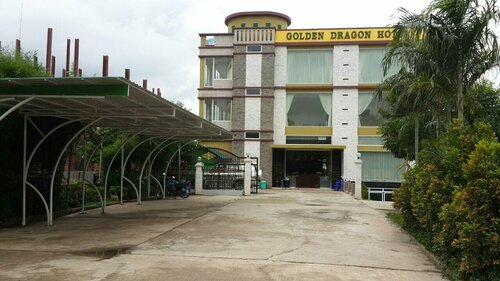 Гостиница Golden Dragon Hotel в Пьи