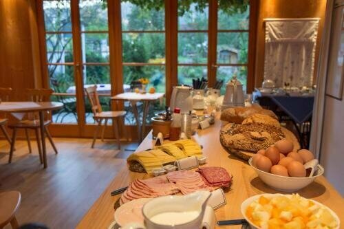 Гостиница Suzanne's B&b & Gardens в Фюссене