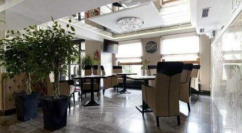 Гостиница M Hotel Sosnowiec в Мысловице