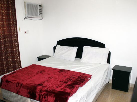 Фото Al Eairy Furnished Apartments Qassim 1