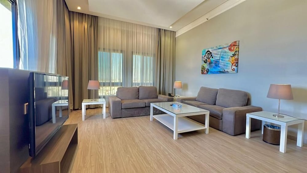 Фото Loren Suites Corniche