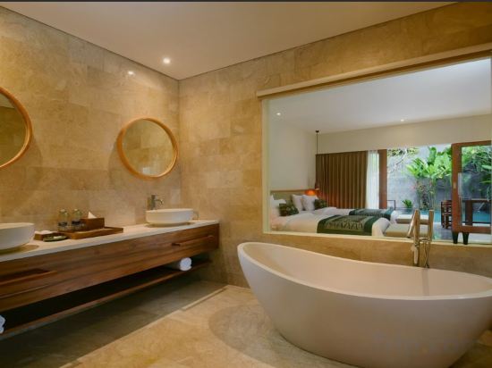 Фото Japa Suites & Villas