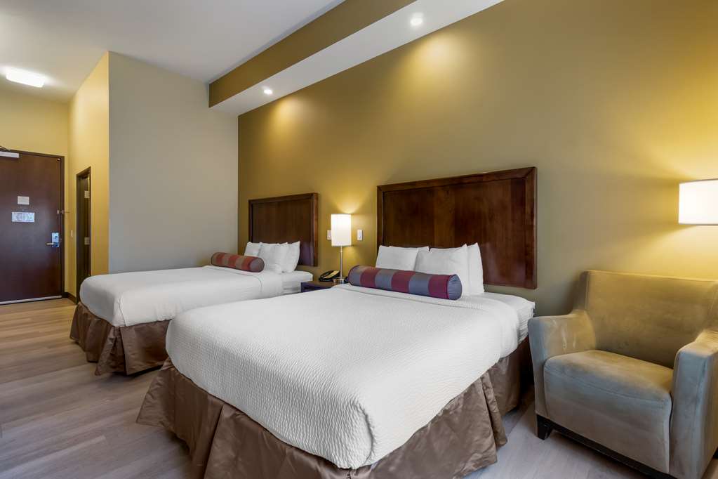 Фото Best Western Plus Lacey Inn & Suites