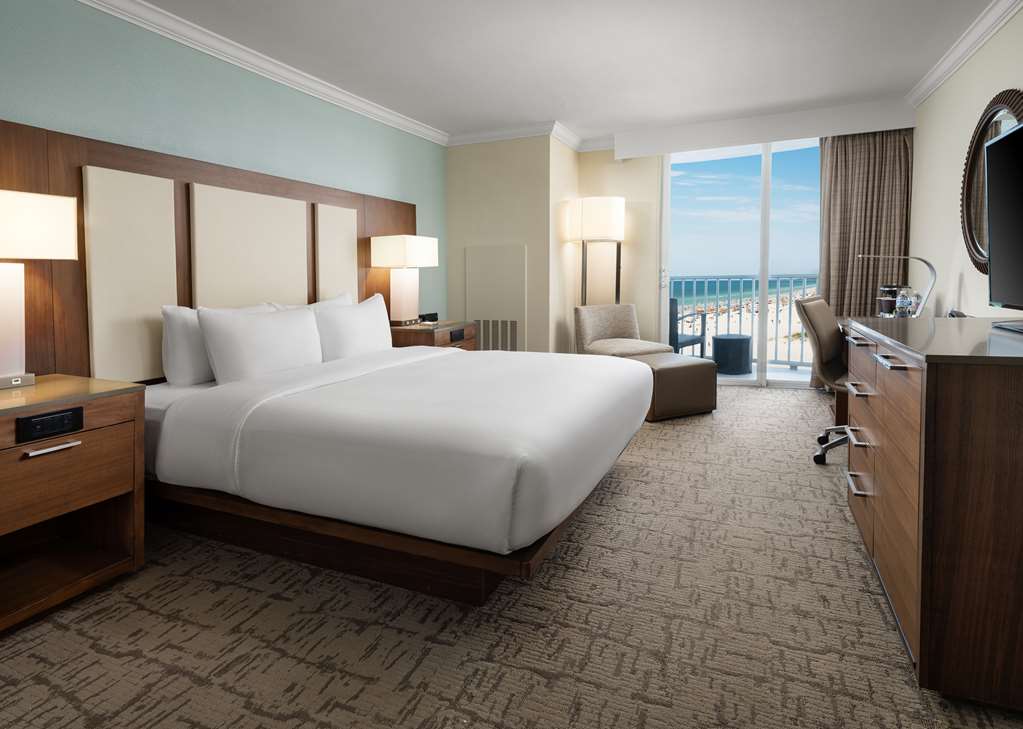 Фото Hilton Clearwater Beach Resort & SPA