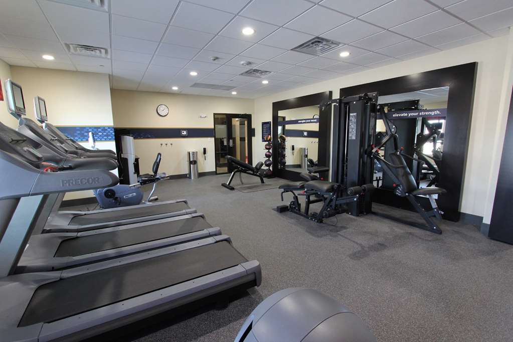 Фото Hampton Inn & Suites Dallas Market Center