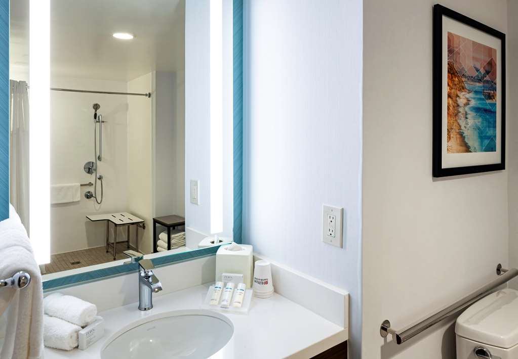 Фото Hilton Garden Inn San Diego/Rancho Bernardo