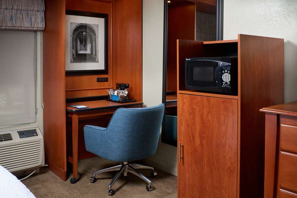 Фото Hampton Inn Ann Arbor-South