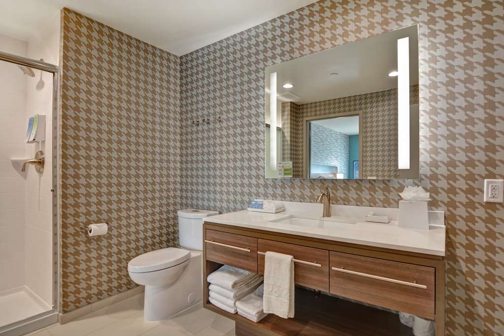Фото Home2 Suites by Hilton Charlotte Piper Glen