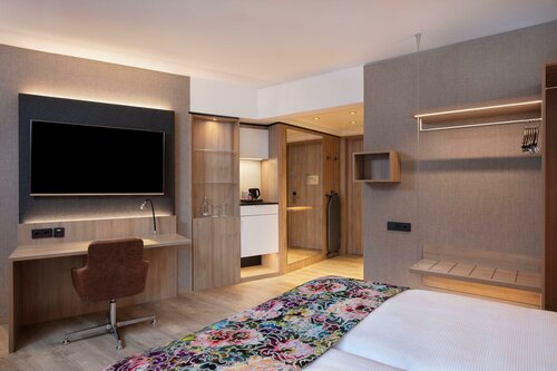 Гостиница Holiday Inn Osnabrueck в Оснабрюкке