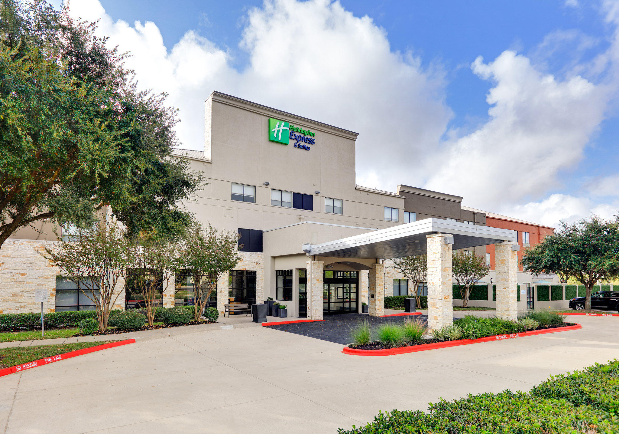 Фото Holiday Inn Express & Suites Austin Round Rock, an Ihg Hotel
