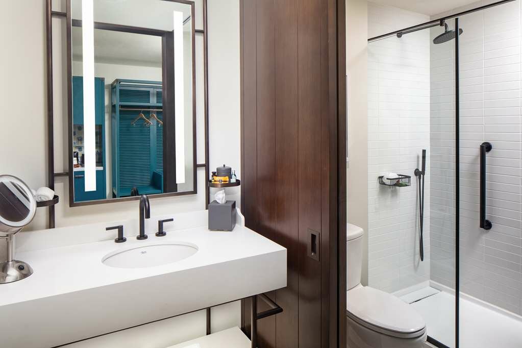 Фото Canopy by Hilton Charlotte Southpark