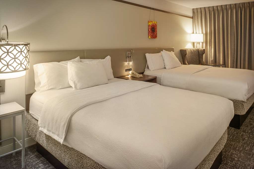 Фото Hilton Garden Inn St. Louis/Chesterfield