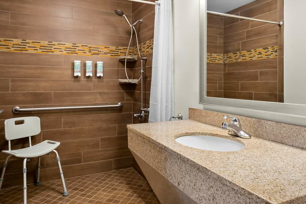 Фото Best Western Newport Inn