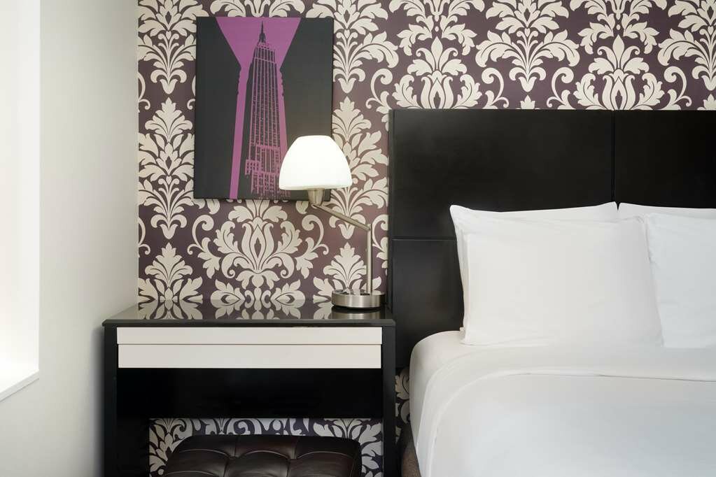 Фото Best Western Premier Herald Square