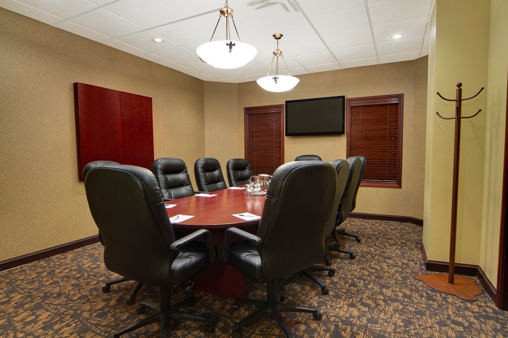 Фото Best Western Plus Winnipeg Airport Hotel